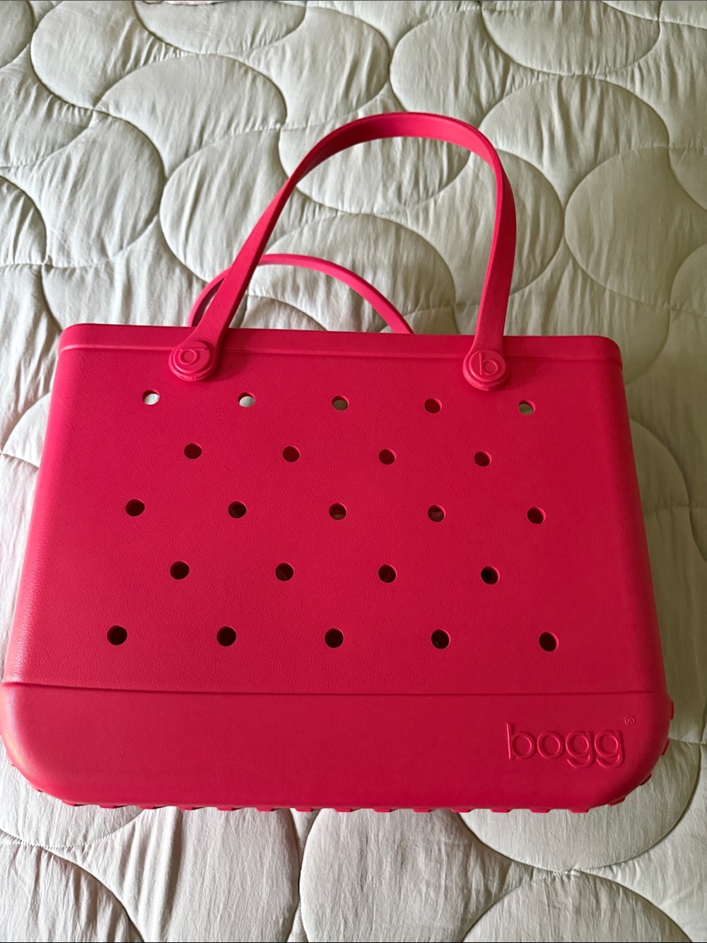 Large Bogg Bag- Raspberry - Picture 4 of 5